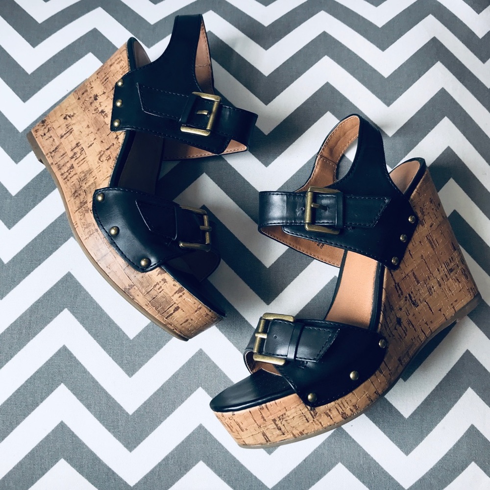 MOSSIMO SUPPLY CO | Black and Brown Wedge Heels